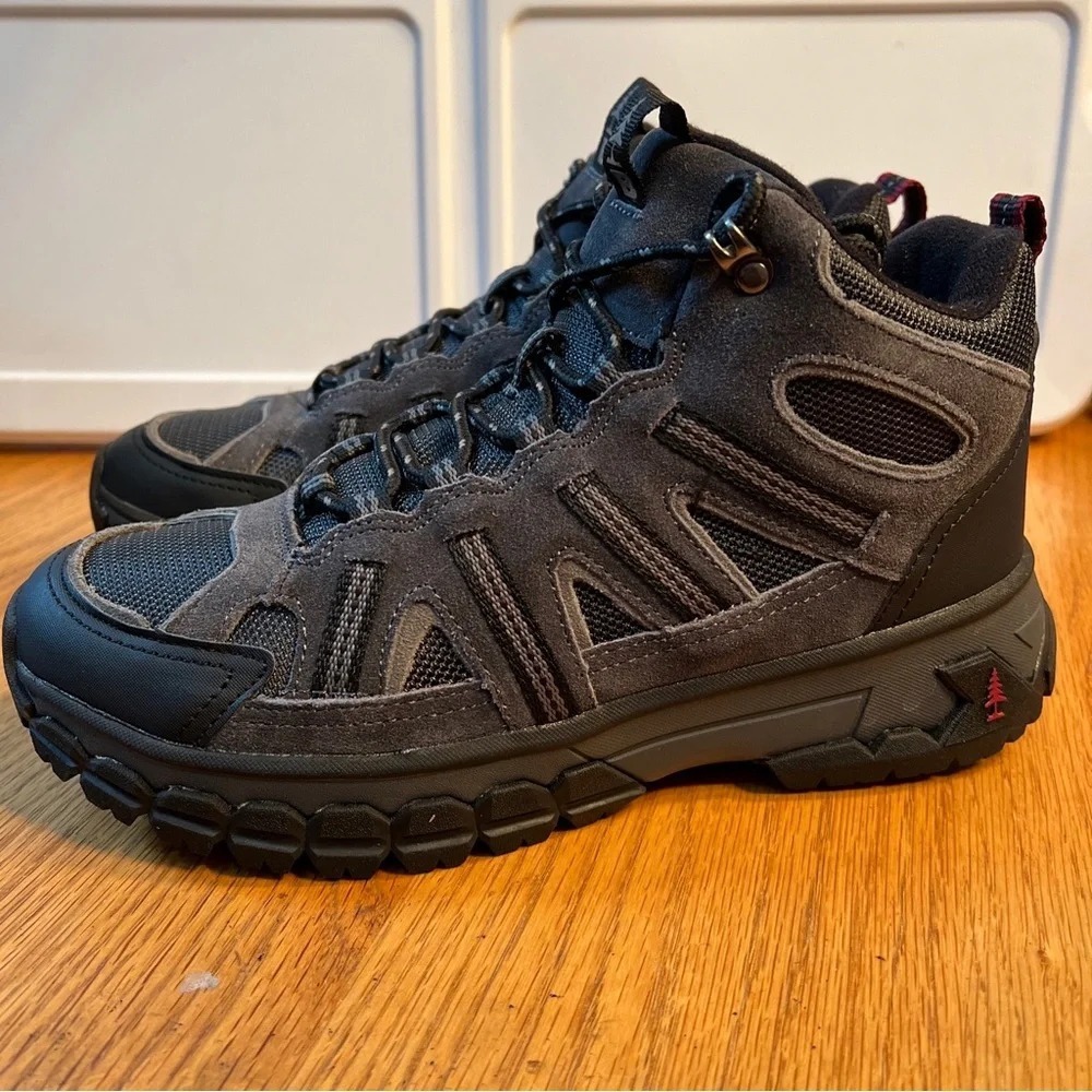 BASS OUTDOOR PEAK HIKER 2 MID BOOT SIZE 9.5